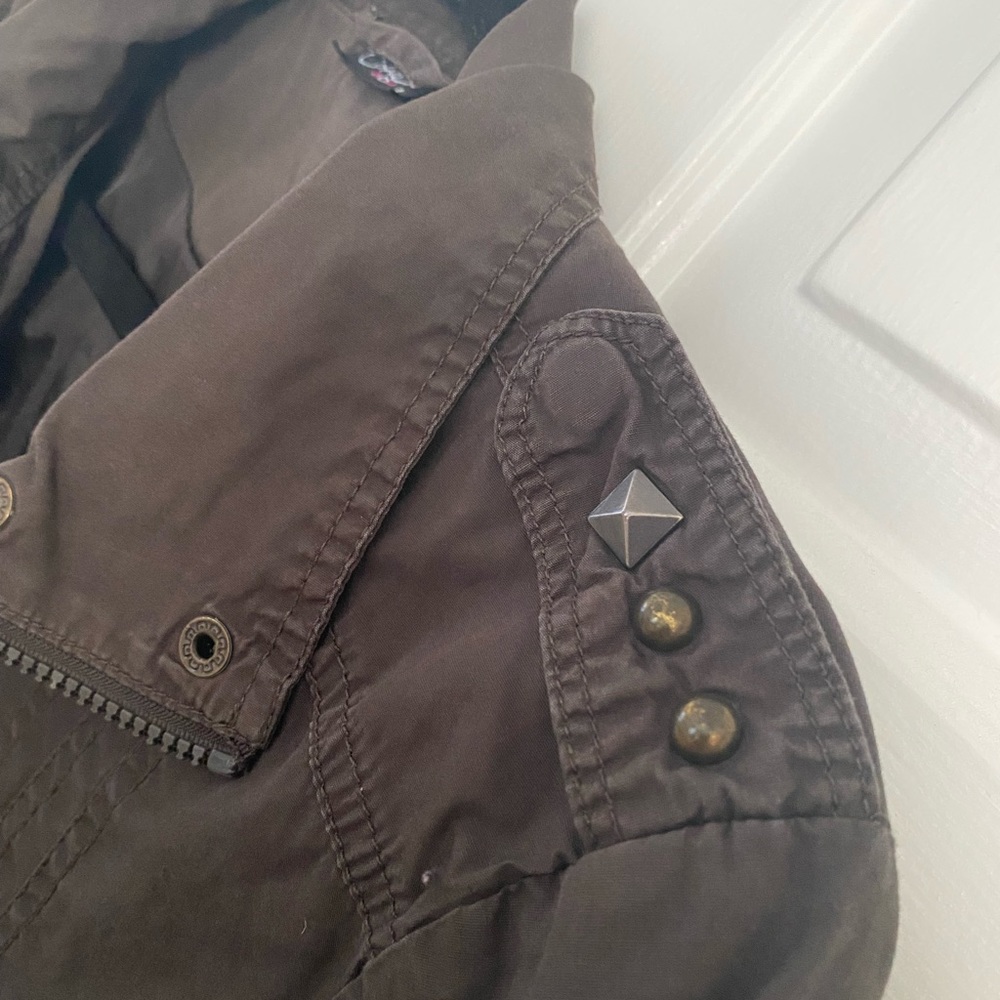 Jacket - Picture 3 of 6